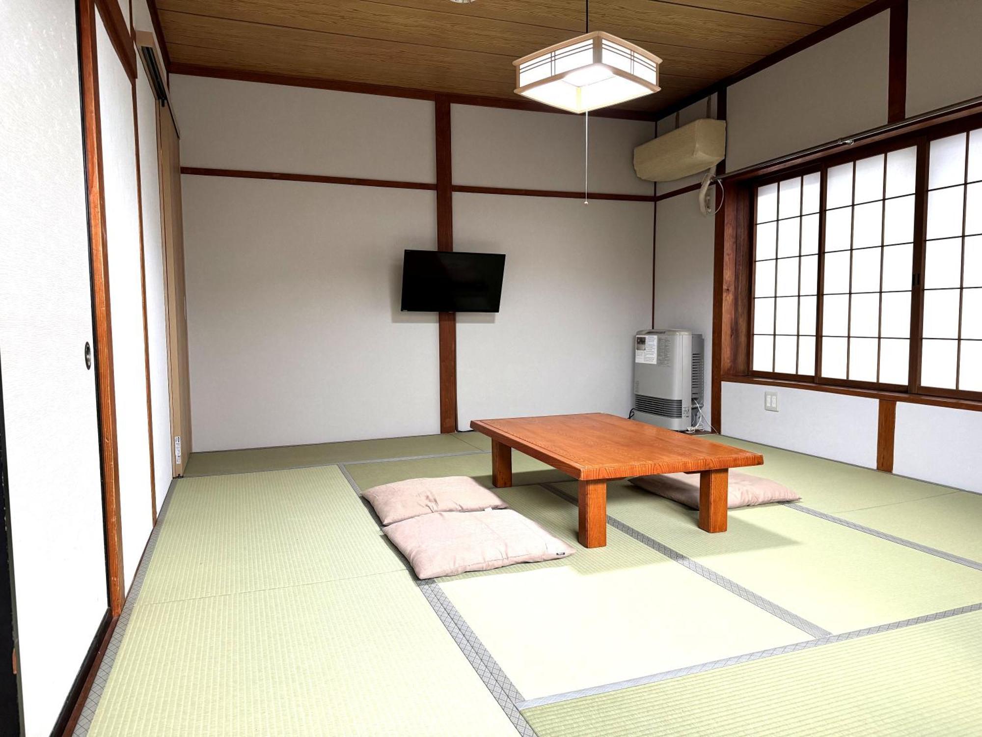 Nozawaonsen Guest House Miyazawa Rum bild